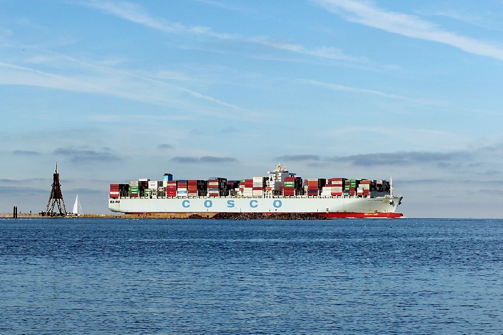深圳到英国海运多久能到？英国海运费用多少？